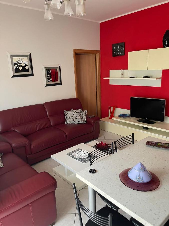 דירות Mozzate Casa Primavera מראה חיצוני תמונה